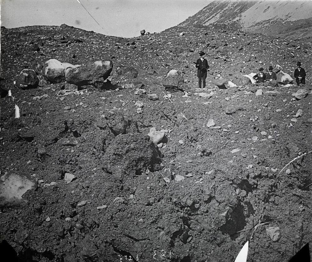 The ice deposit on the Spittelmatte, 1895. Photo: Leo Wehrli, ETH Library.