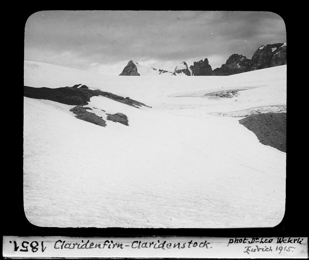 1915, the year mass balance measurements began on the Claridenfirn. Photo: Leo Wehrli, ETH Library.