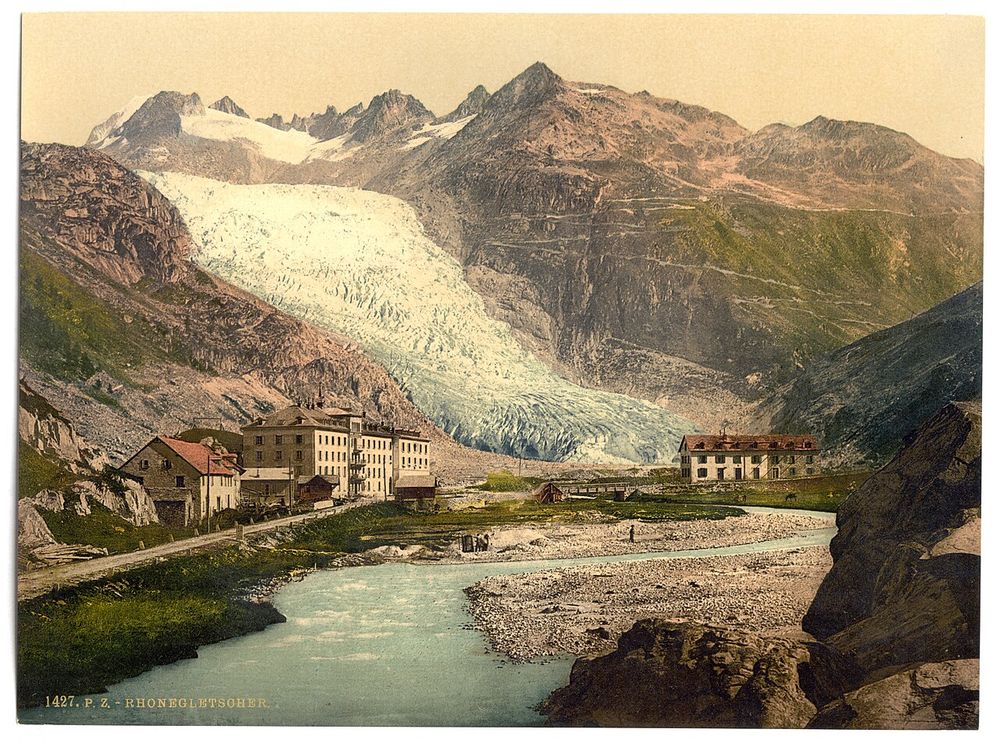 Around 1890–1900: the tongue reaches the valley floor above the Hotel Glacier du Rhône in Gletsch. Photochrom print, Library of Congress.
